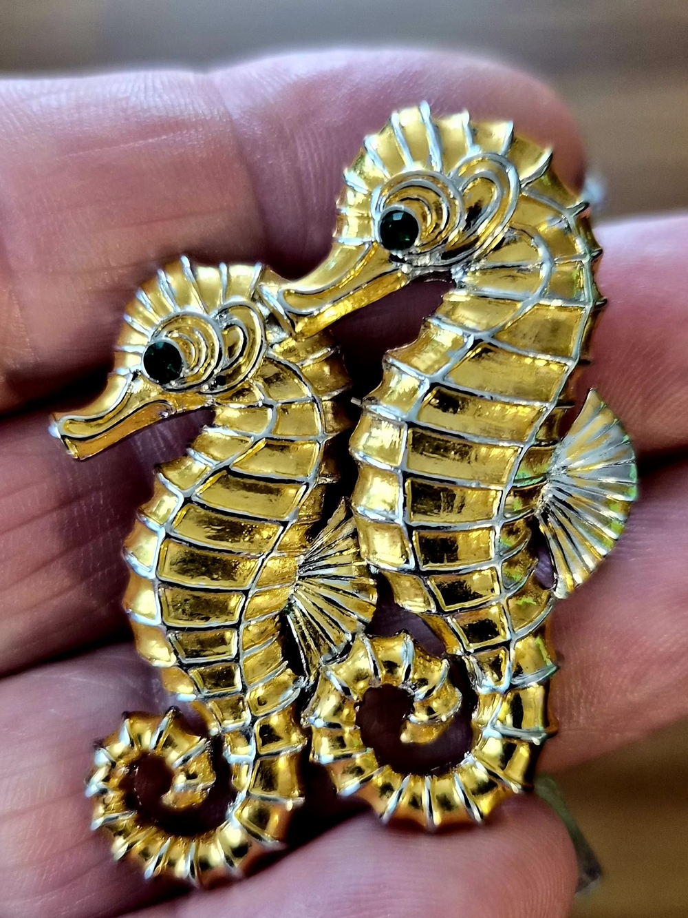 VTG Gold Seahorse Duo Brooch - Women Jewelry Green Stone Eyes